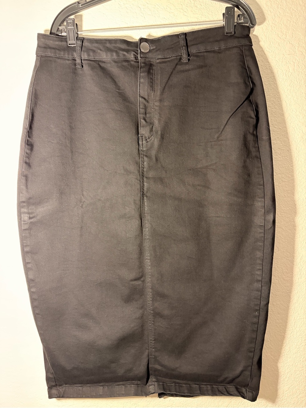 City Chic Charcoal Black Pencil Skirt with Front Seam